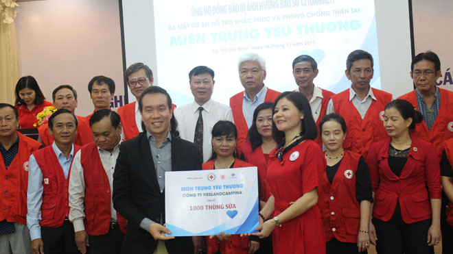 24 nghìn ly sữa đến với học sinh miền Trung