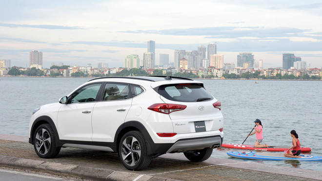 Hyundai Tucson 2017 khuyến mại lên tới 130 triệu đồng