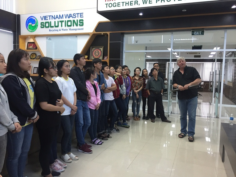 “Vua rác” David Dương: biến rác thành vàng