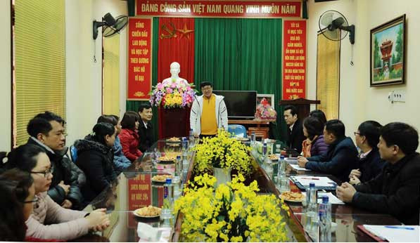 Tổng Giám đốc thăm, làm việc và chúc Tết tập thể cán bộ, viên chức, người lao động NHCSXH huyện Mộc Châu sáng 04/2/2018