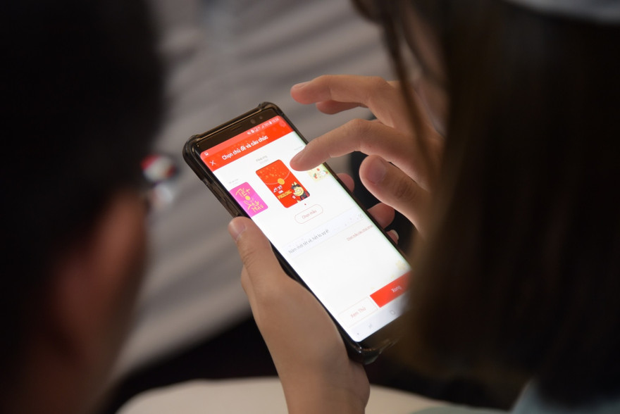 Đầu năm 2018: Cuộc chạy đua lì xì của các ví điện tử