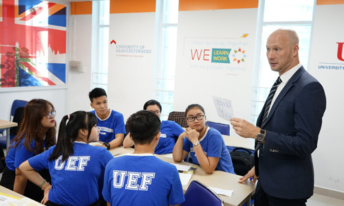 Đại học quốc tế là môi trường tốt để bạn trẻ xây dựng hình ảnh sinh viên toàn cầu