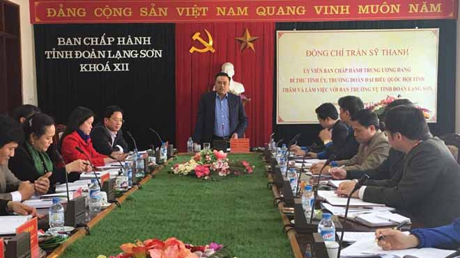 Đồng chí Nguyễn Sỹ Thanh - Ủy viên Trung ương Đảng, Bí thư Tỉnh ủy, Trưởng đoàn đại biểu Quốc hội tỉnh Lạng Sơn phát biểu chỉ đạo Hội nghị