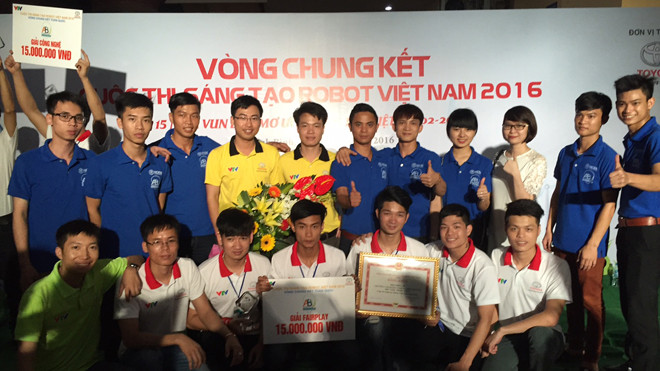 Thí sinh là sinh viên của trường nhận giải thưởng cuộc thi 