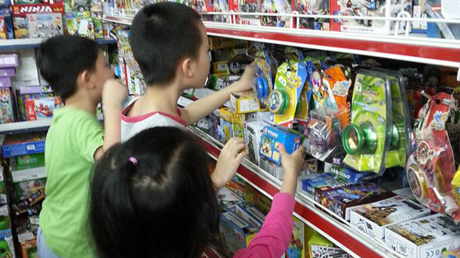 "Tết thiếu nhi - Bé đi nhà sách"