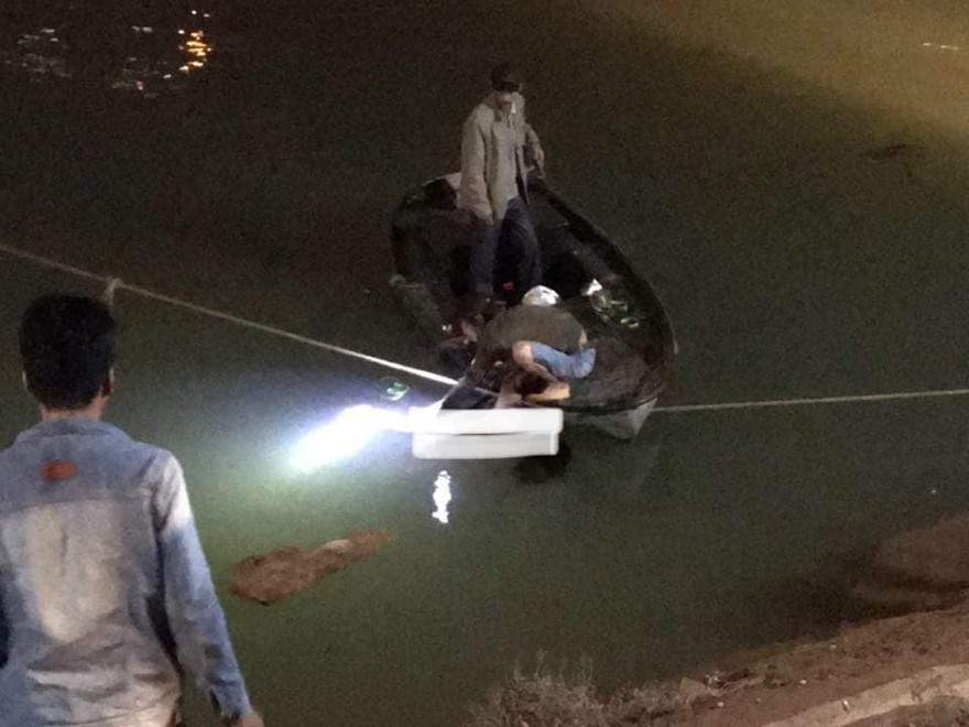 Nữ sinh lớp 12 nhảy sông tự tử sau khi bị mẹ mắng