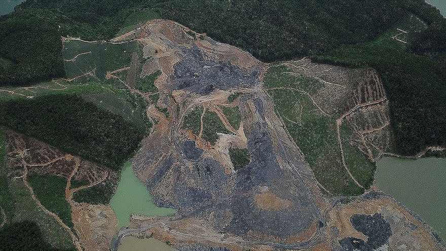 Phó thủ tướng yêu cầu làm rõ tình trạng khai thác than 'đội lốt' dự án