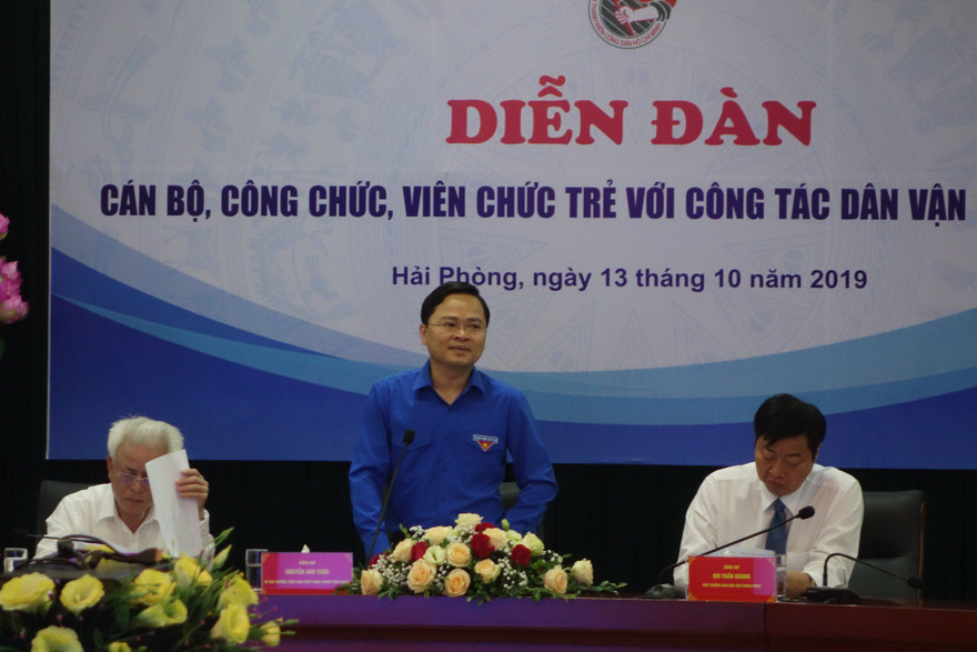 Dân vận chính quyền cần trách nhiệm với bản thân