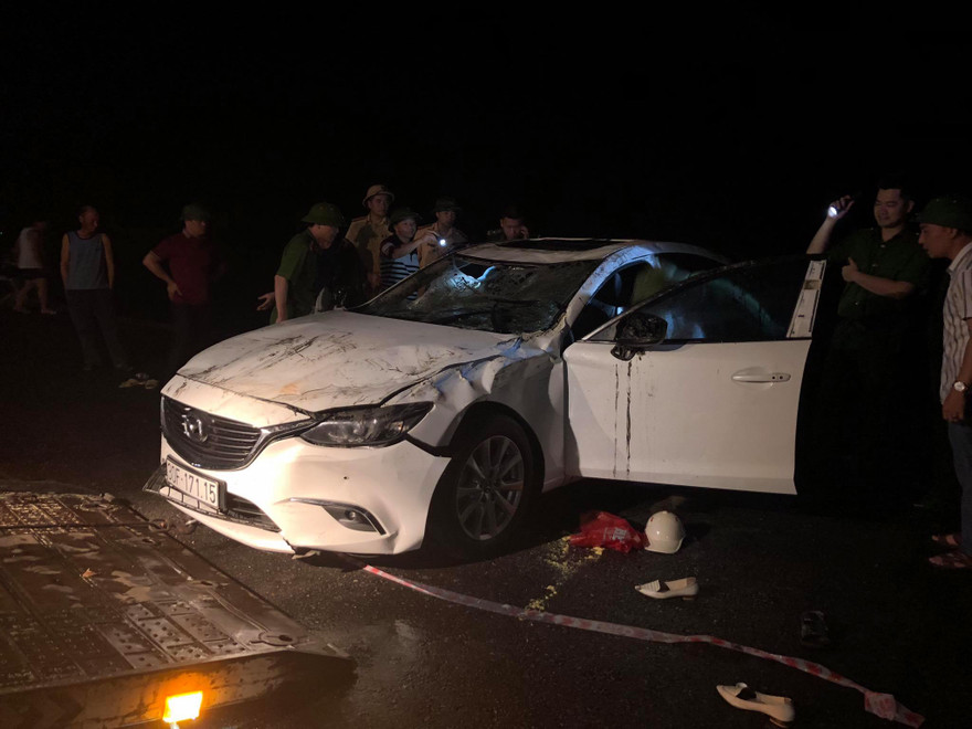 Vụ xe ô tô lao xuống vịnh Hạ Long: 3/4 nạn nhân mắc kẹt đã tử vong