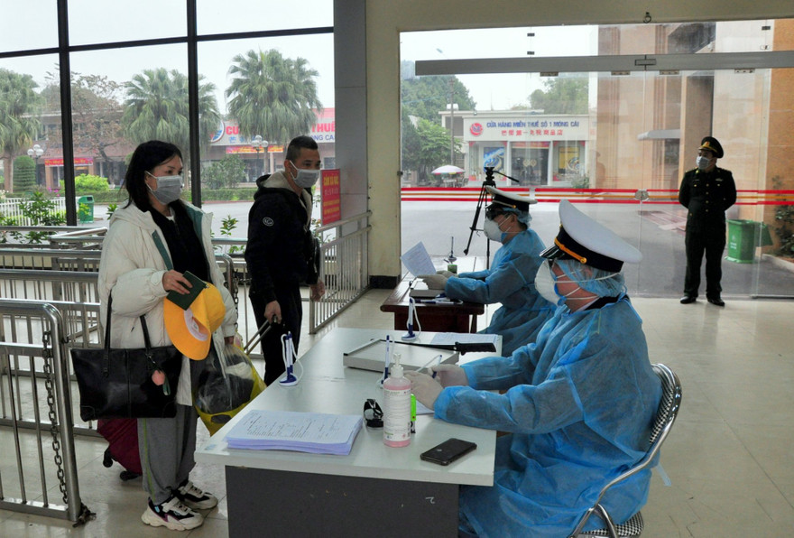 Thành phố Móng Cái căng mình giữa 'điểm nóng' virus corona