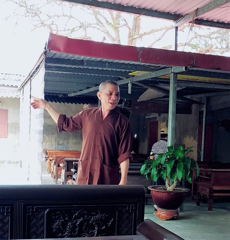 Sau dọa thả chó cắn 'nát mặt' phật tử, sư trụ trì nói gì?