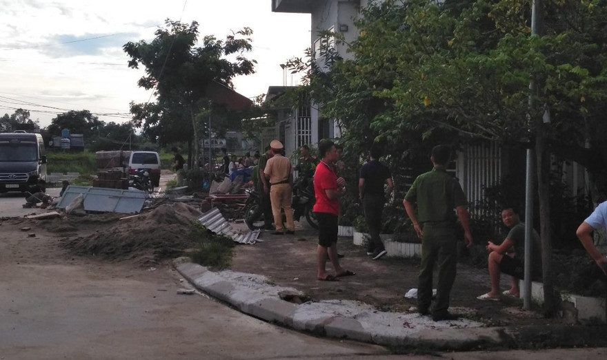 Hơn 20 đối tượng dùng súng truy sát nhau giữa ban ngày