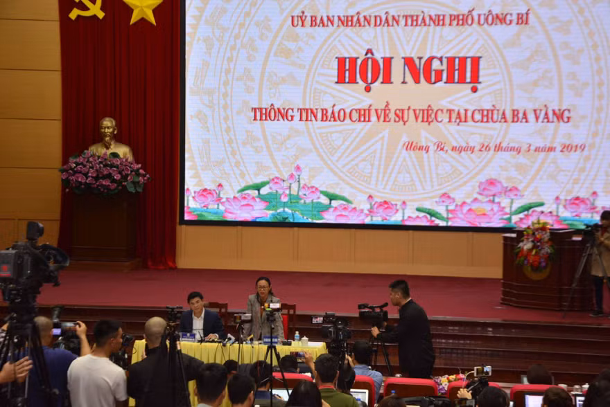 Những câu hỏi chưa có lời giải tại họp báo về trục vong ở chùa Ba Vàng