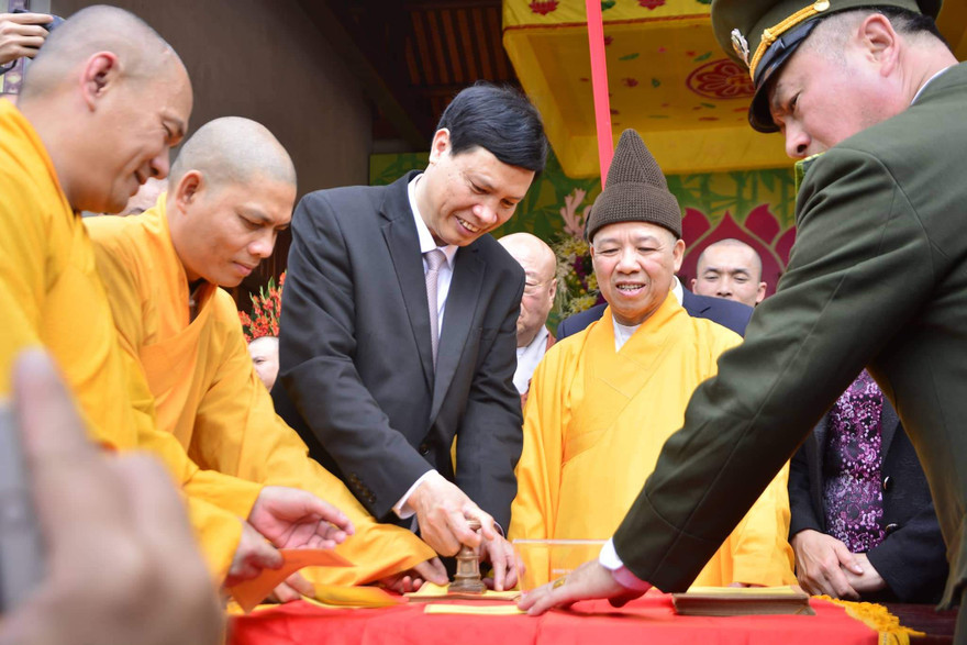 Lãnh đạo tỉnh Quảng Ninh khai ấn xuân Yên Tử.