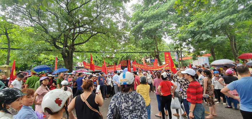 Công ty xù nợ hơn 30 tỷ, hàng nghìn công nhân tràn xuống đường đòi quyền lợi