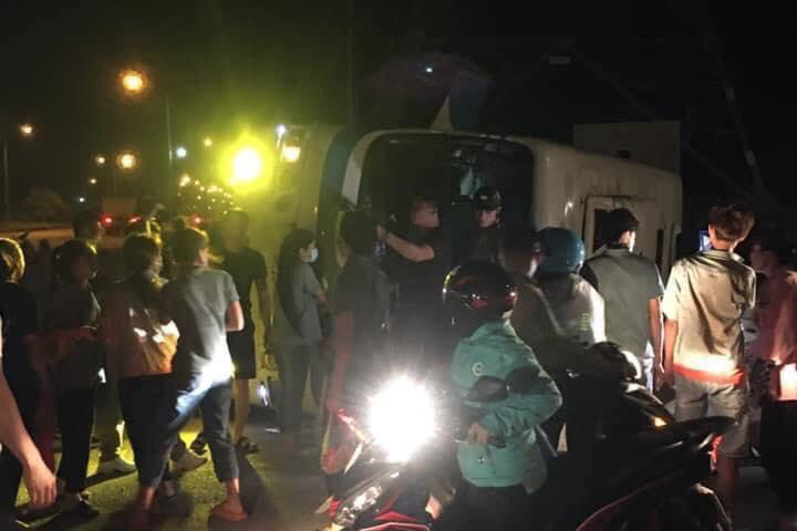 Tai nạn giao thông nghiêm trọng 1 người chết, 15 người bị thương