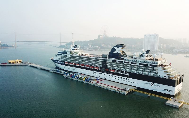 Cảng tàu tư nhân nghìn tỷ đón lượt khách đầu tiên. 