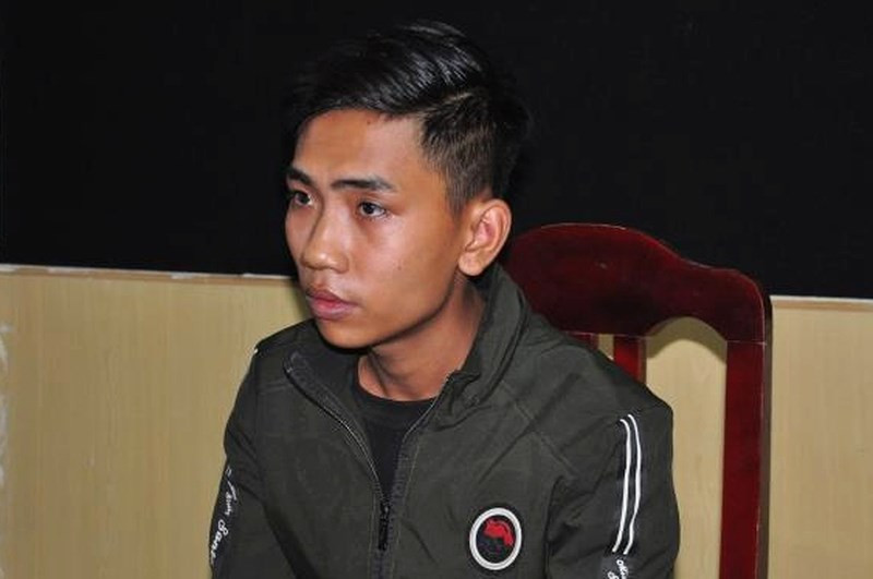  Đối tượng Lê Trung Hiếu tại cơ quan Công an. 