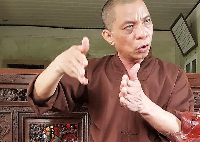 Chính quyền lên tiếng vụ sư trụ trì dọa thả chó cắn 'nát mặt' phật tử