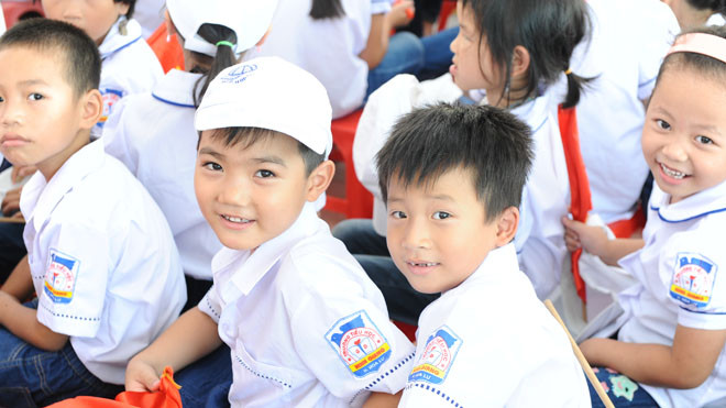 Niềm vui ngày khai giảng trong ngôi trường mới