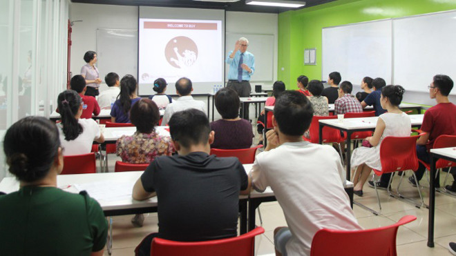 Học sinh tham dự lớp học mẫu tại Ngày hội Thông tin tuyển sinh