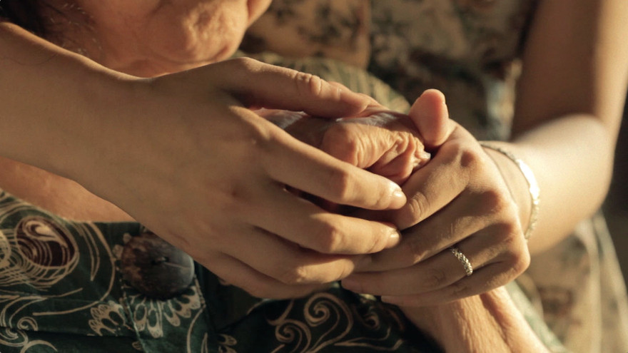 Tuổi già của cha mẹ không đợi chúng ta!