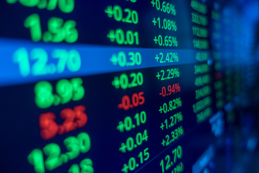 Chứng khoán tràn ngập sắc xanh, VN-Index hướng mốc 890 điểm. ảnh minh họa