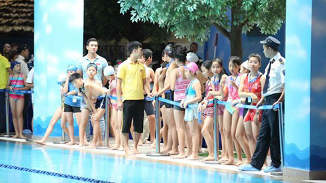 Khởi động hè với lớp học bơi miễn phí từ Vinhomes