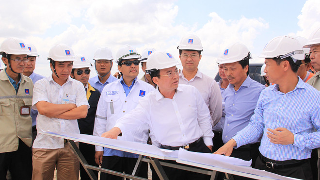 Lãnh đạo PVN kiểm tra tiến độ các dự án nhà máy nhiệt điện miền nam. 