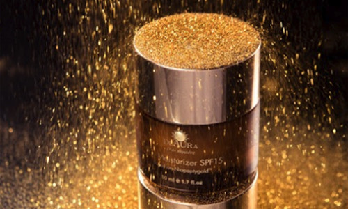 Vàng nano 24k của Deaura thẩm thấu sâu, nuôi tế bào từ bên trong