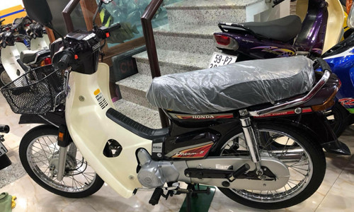 Chiếc Honda Dream II Thái Lan được rao bán với giá 1,2 tỷ đồng đang gây xôn xao cộng đồng mạng