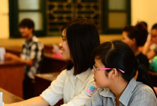 Thí sinh trong làm bài kì thi THPT quốc gia. Ảnh minh hoạ.