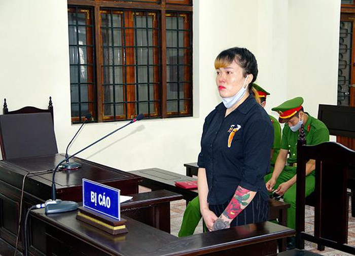 Bị cáo Giàng Thị Lan tại phiên tòa.