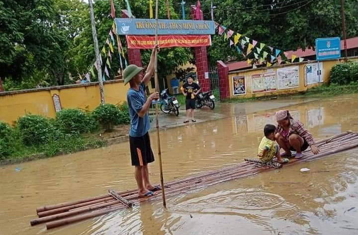 Nước sông Hồng dâng cao, TP. Yên Bái ngập cục bộ.