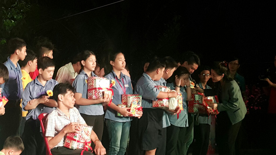 VWS dành 300 triệu đồng cho người nghèo ăn Tết