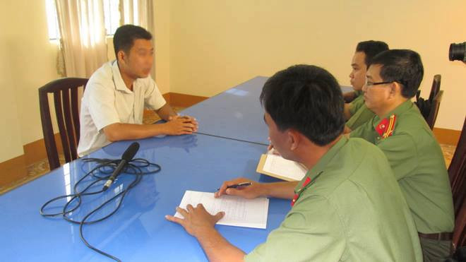 Công an làm việc với V.M.N