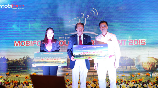 Mobifone đấu giá sim ủng hộ từ thiện 