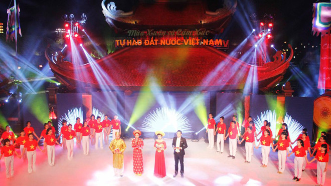 Chương trình Mùa xuân và Cảm xúc - Tự hào Đất nước Việt Nam được tổ chức tại Nắng Sông Hồng