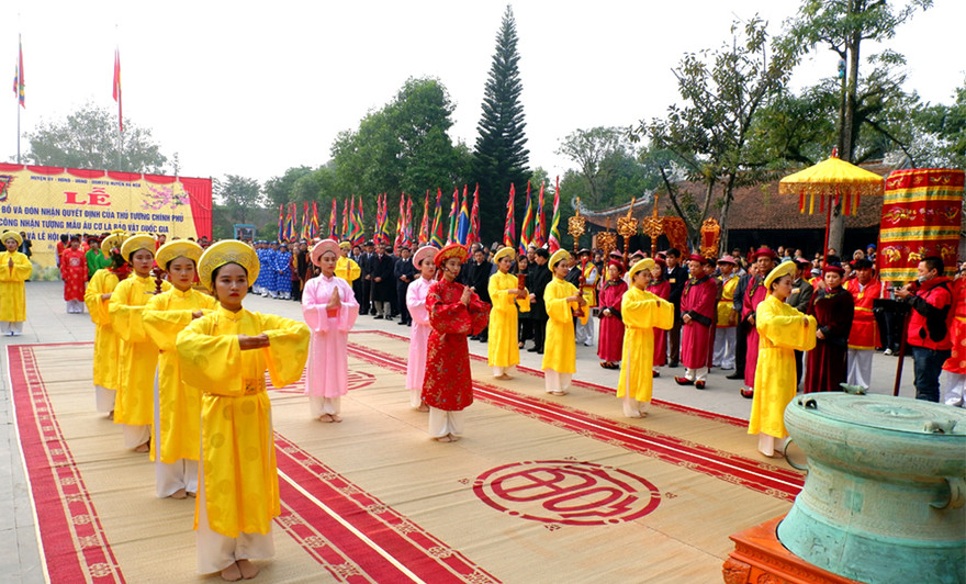 Lễ hội Đền Mẫu Âu Cơ năm Canh Tý 2020. Ảnh: Nguyễn Quý.