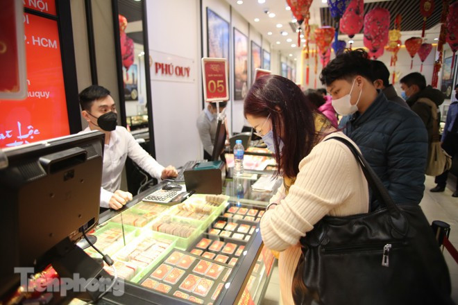 Cuối ngày Vía Thần tài, vàng quay đầu giảm giá mạnh. ảnh minh họa 