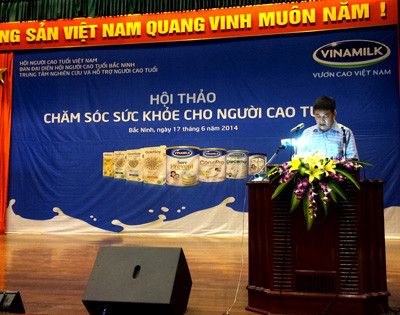 Ông Hoàng Anh Tuấn, Giám Đốc Kinh doanh miền Bắc - Vinamilk chia sẻ với người tiêu dùng những thông tin về công ty