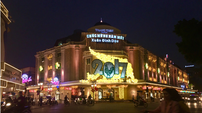 Tràng Tiền Plaza: Mua sắm thả ga - nhận quà tặng 'khủng' nhân dịp 8/3