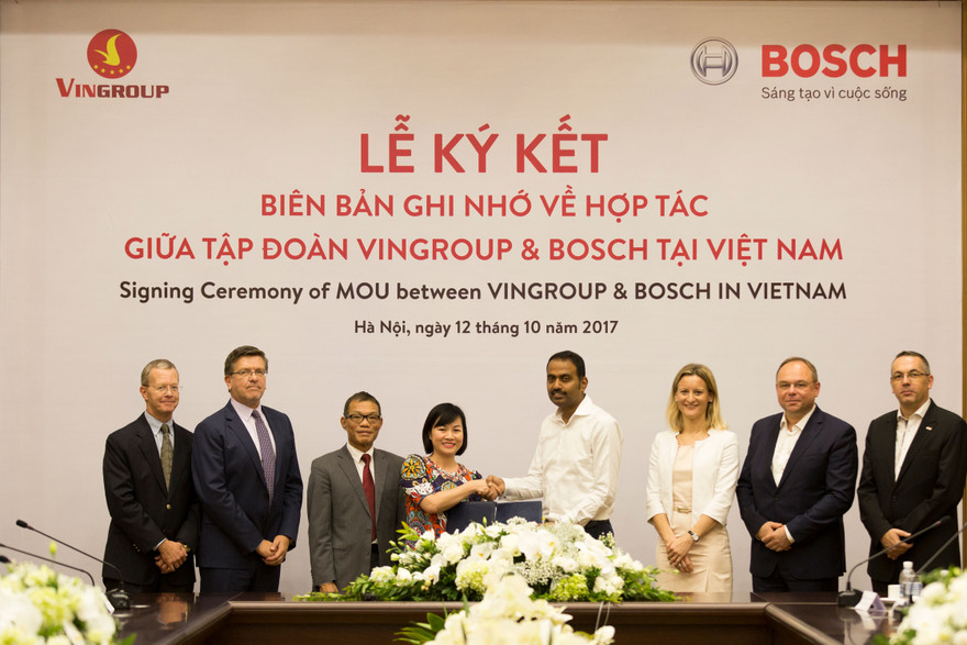 Vingroup và Bosch kí biên bản hợp tác sản xuất ô tô, xe máy điện 