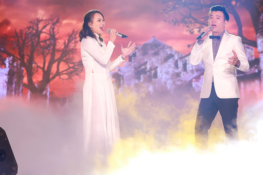 Các ca sĩ biểu diễn trong chương trình Gala 20 năm Sao Mai