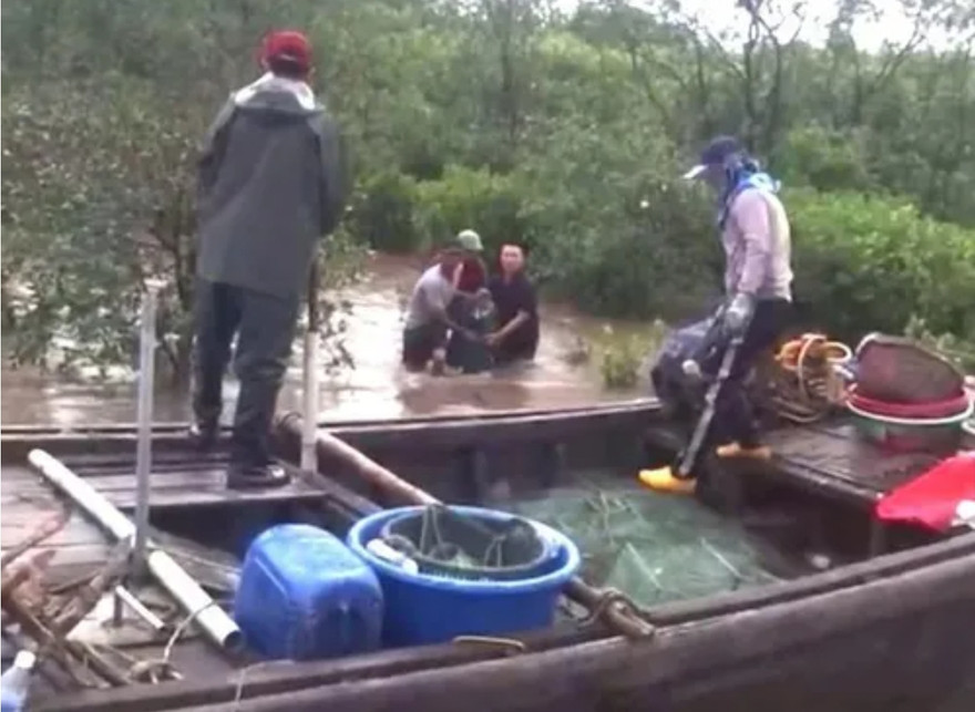 Sét đánh trúng thuyền, hai vợ chồng ngư dân ở Quảng Ninh thương vong