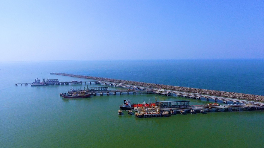 BSR đứng thứ 18 công ty đại chúng lớn nhất Việt Nam. 