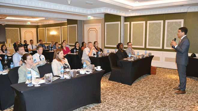 The Princeton Review đã tổ chức nhiều hội thảo tại khắp nơi trên thế giới nhằm tư vấn về kỳ thi SAT mới.