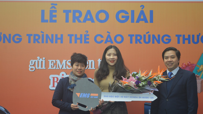 Tổng Cty Chuyển phát nhanh bưu điện trao thưởng trị giá gần 1,5 tỷ 