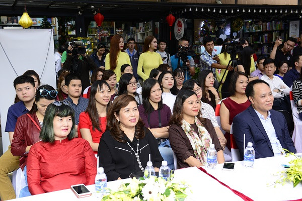 Toàn cảnh sự kiện ra mắt vào giao lưu sách "Sáng tạo không giới hạn trong kinh doanh" - tác giả Phan Minh Thông