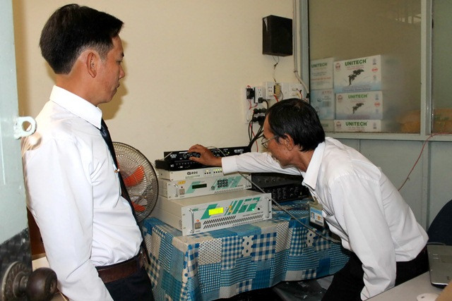 Hệ thống loa truyền thanh đi vào vận hành ở các xã